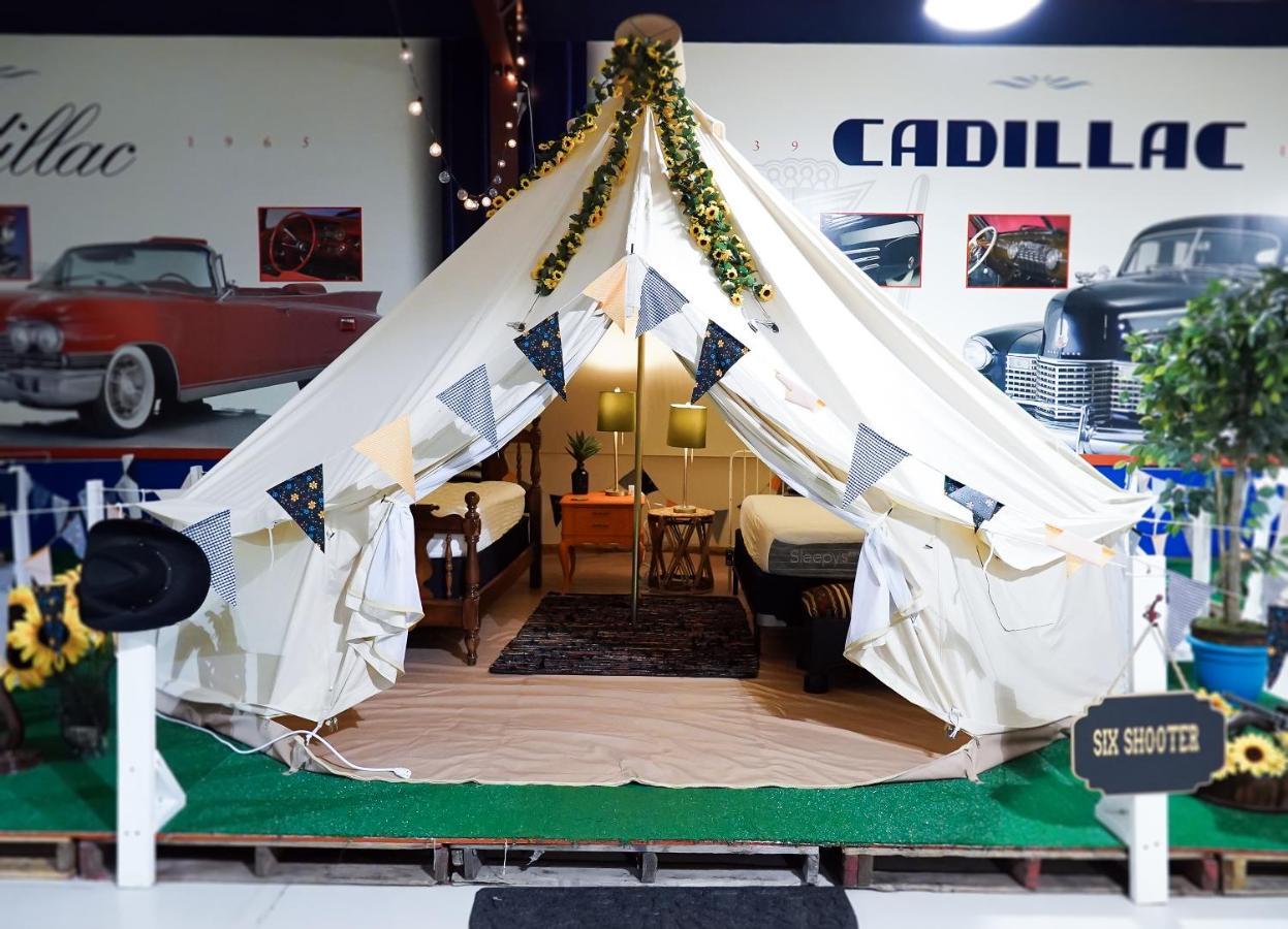 Lone Star Glamp Inn Warrenton Bagian luar foto