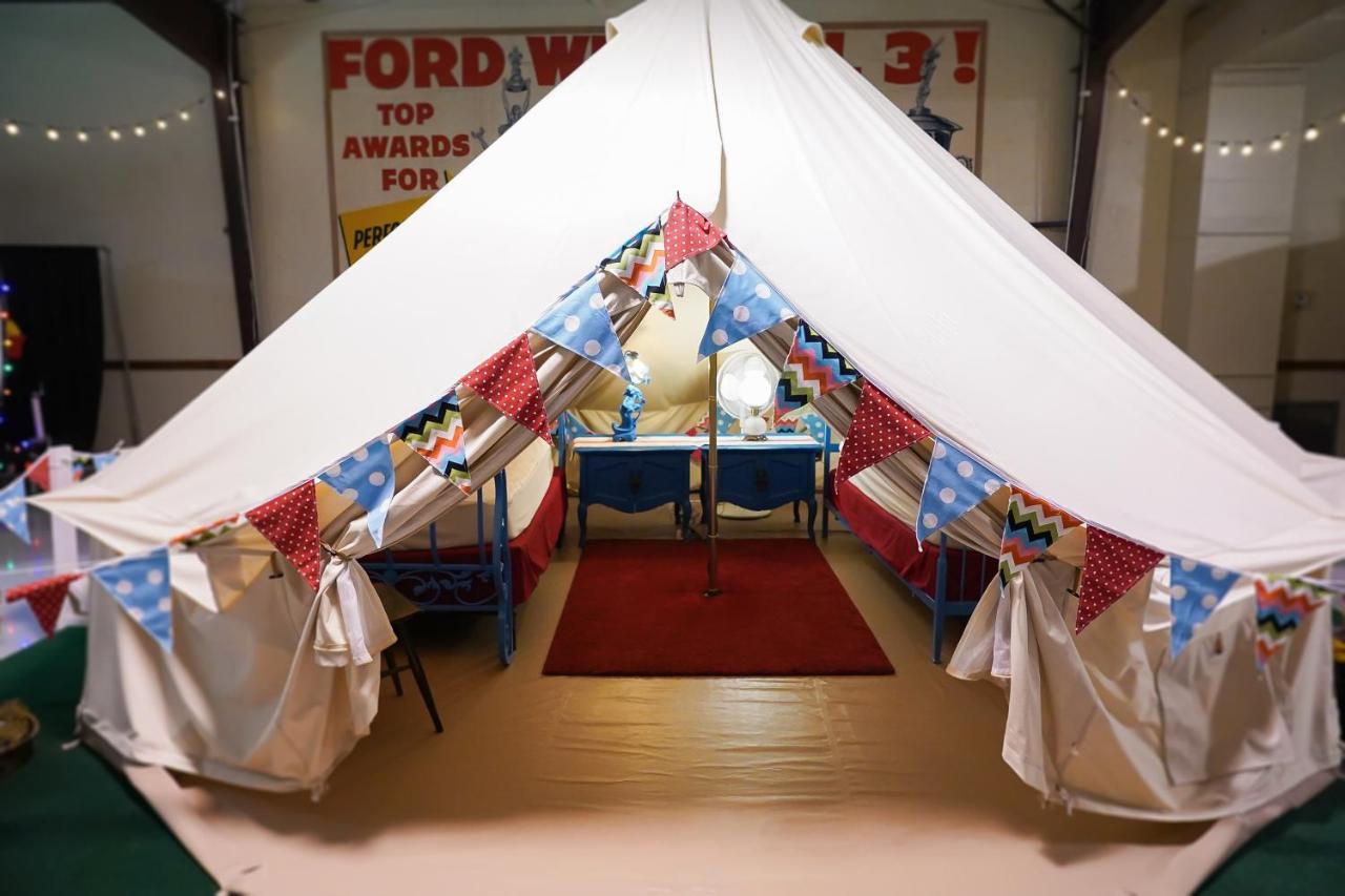Lone Star Glamp Inn Warrenton Bagian luar foto