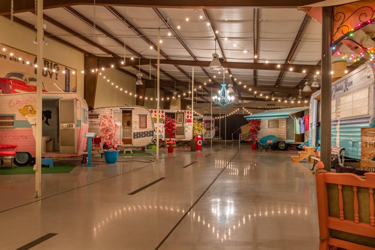 Lone Star Glamp Inn Warrenton Bagian luar foto