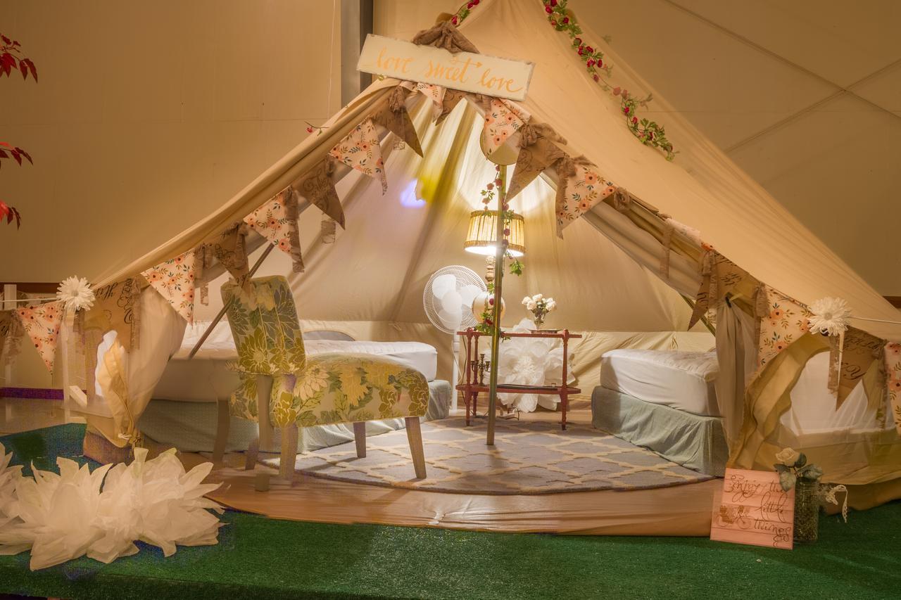 Lone Star Glamp Inn Warrenton Bagian luar foto